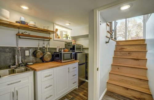 Franklin to the Fort Apartment | Lovely New Studio WiFi, Fenced Yard, Washer Dryer, Private Parking in Missoula