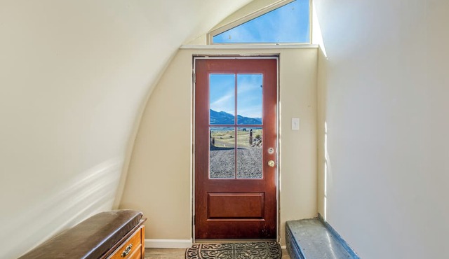 A One-of-a-Kind Underground Escape in Paradise Valley, Montana