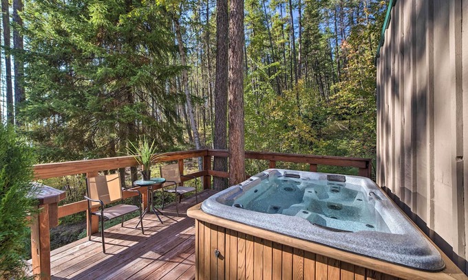 Whitefish House | Five star luxurious cabin with top of the line amenities.